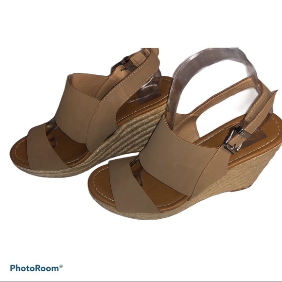 Dolce Vita Tan Espadrille Sandals. Size 8 - Picture 1 of 6